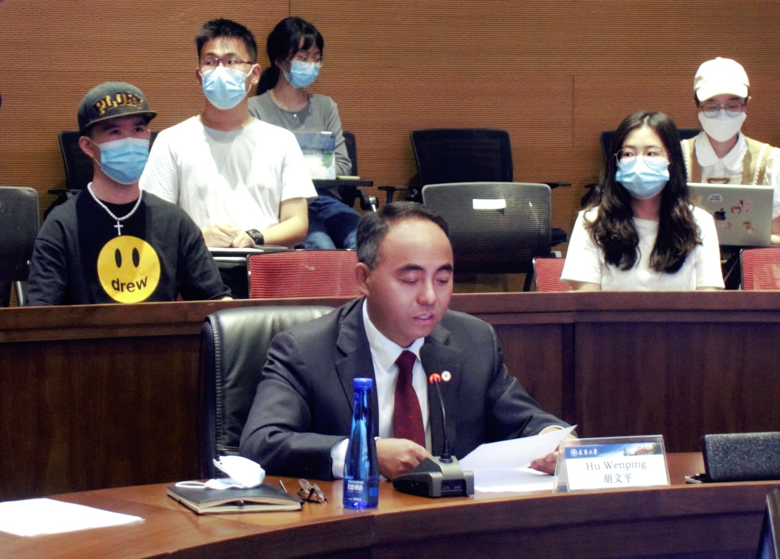 胡校长致辞 胡校长致辞.jpg